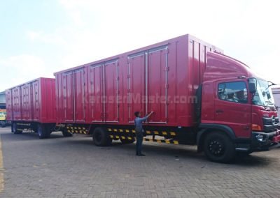 truk box gandeng