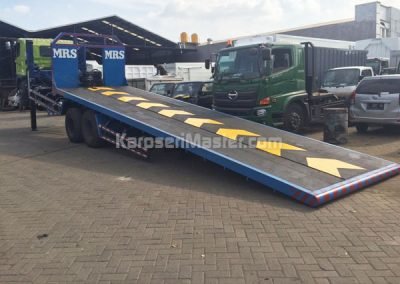 self loader truck